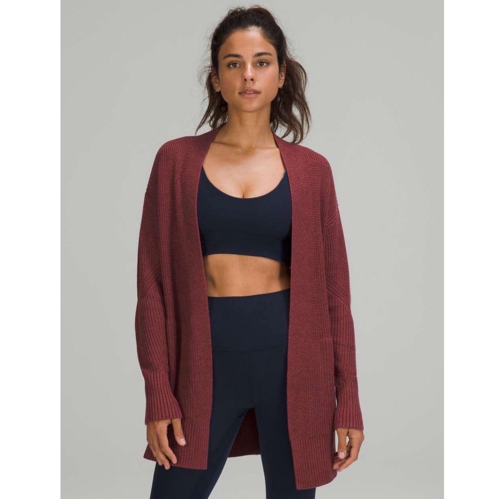 Lululemon Cashlu Sweater Wrap in heathered mulled wine Size 12